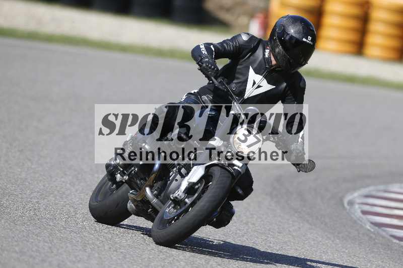 /41 25.08.2026  Cornu Master School ADR/37